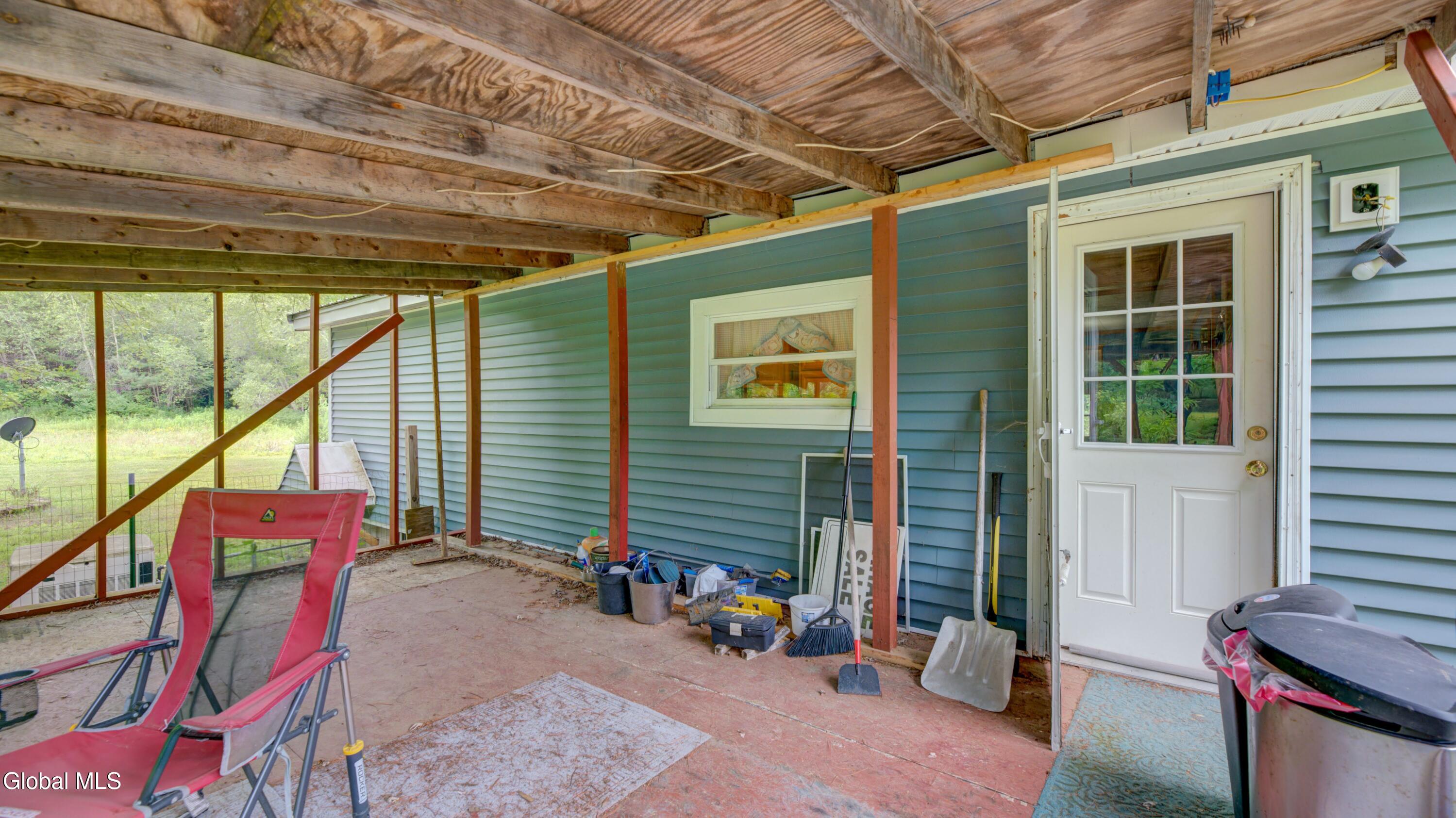 404 North Road Dolgeville NY 13329