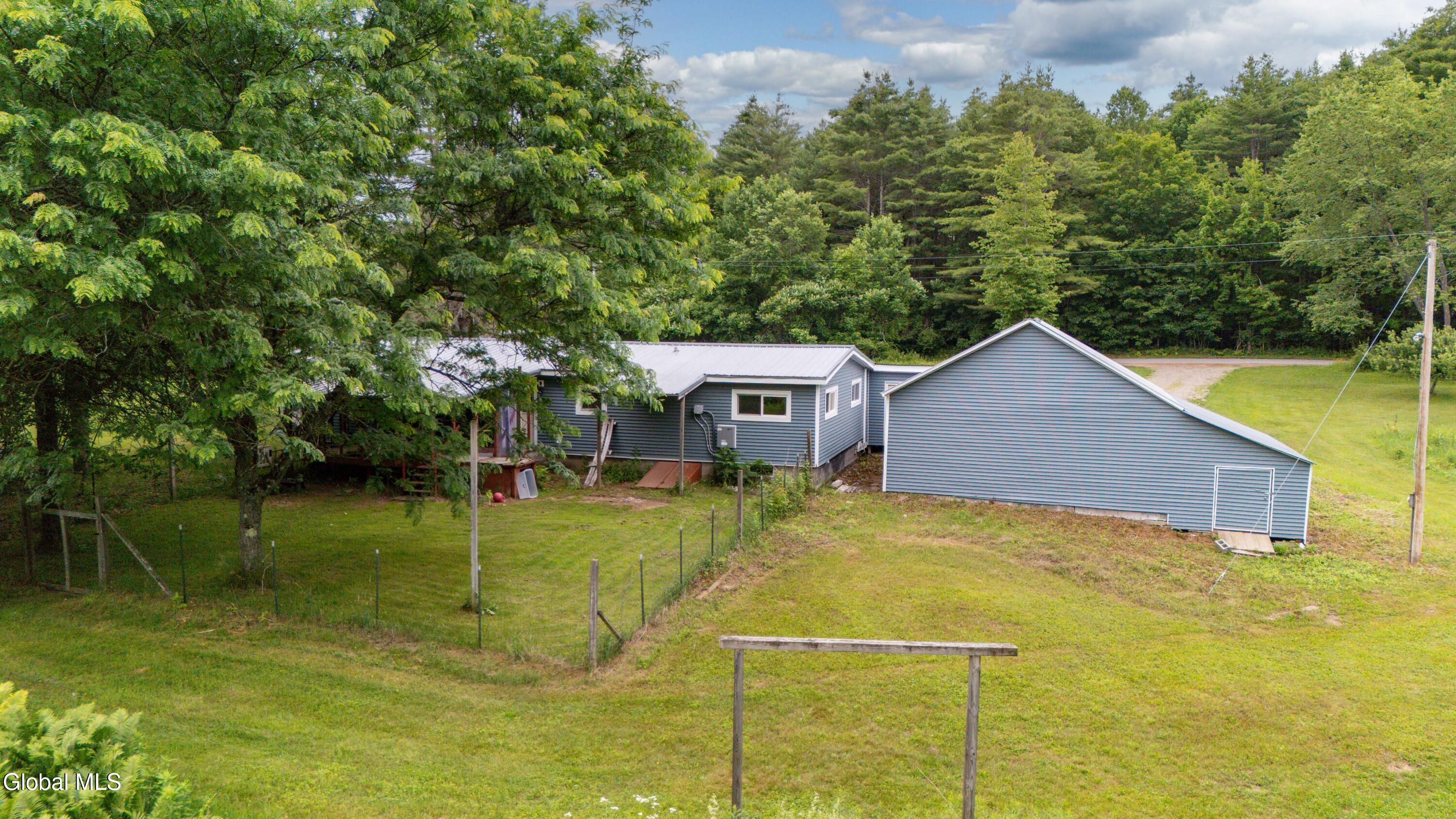 404 North Road Dolgeville NY 13329