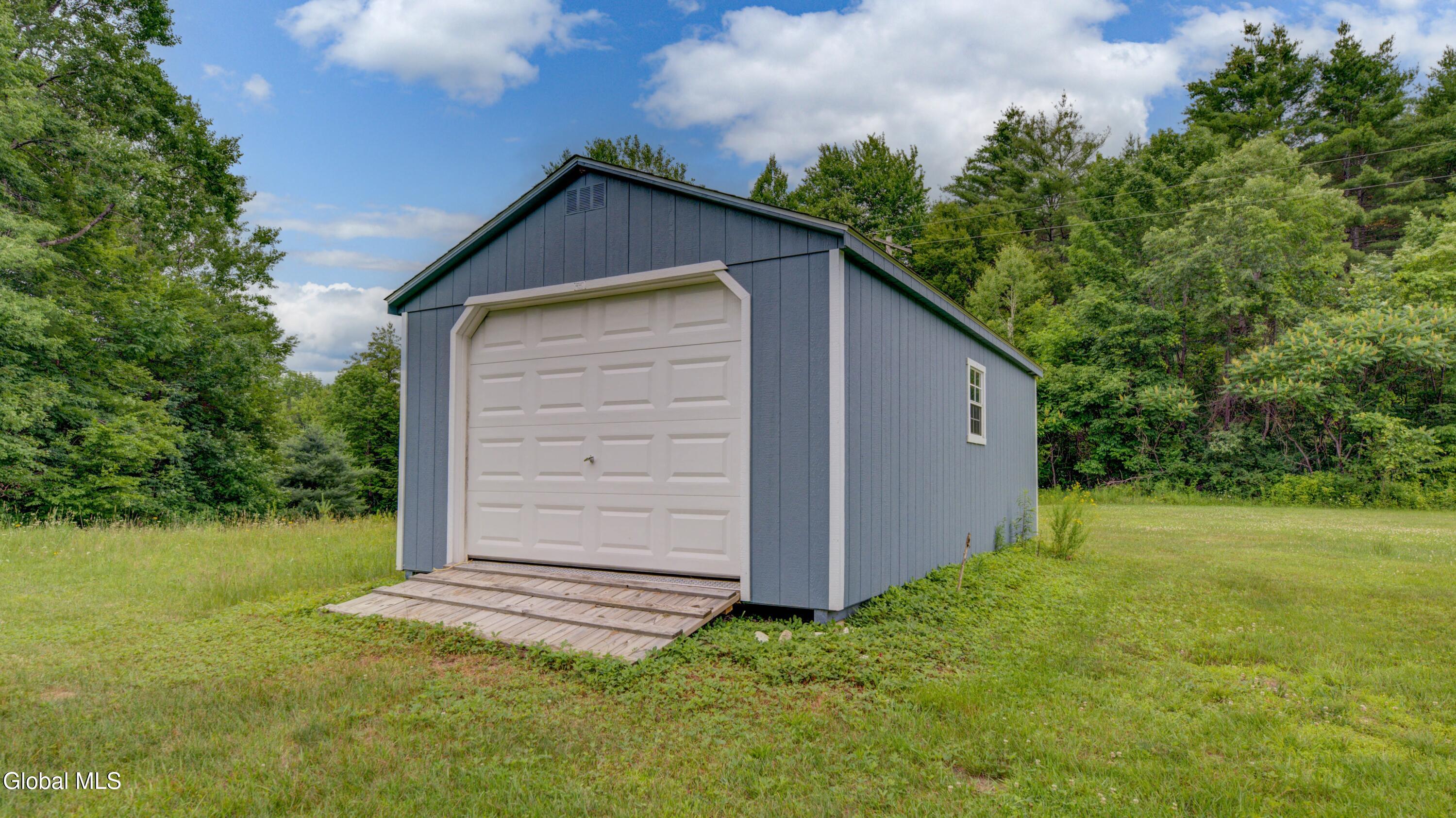 404 North Road Dolgeville NY 13329