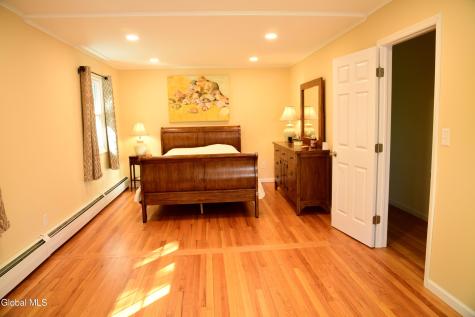 313 Pine Circle Claverack NY 12075