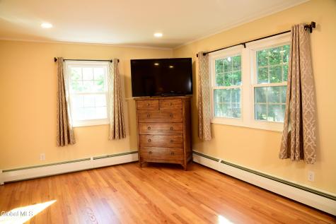 313 Pine Circle Claverack NY 12075