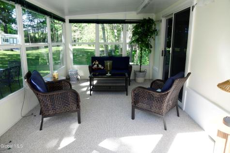 313 Pine Circle Claverack NY 12075