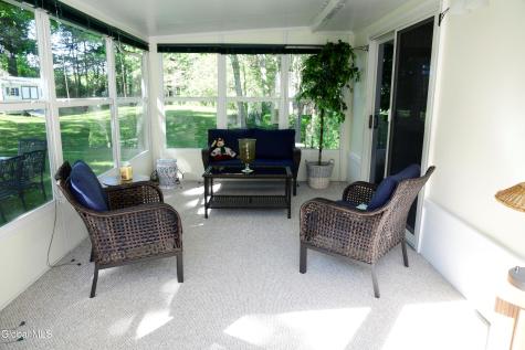 313 Pine Circle Claverack NY 12075