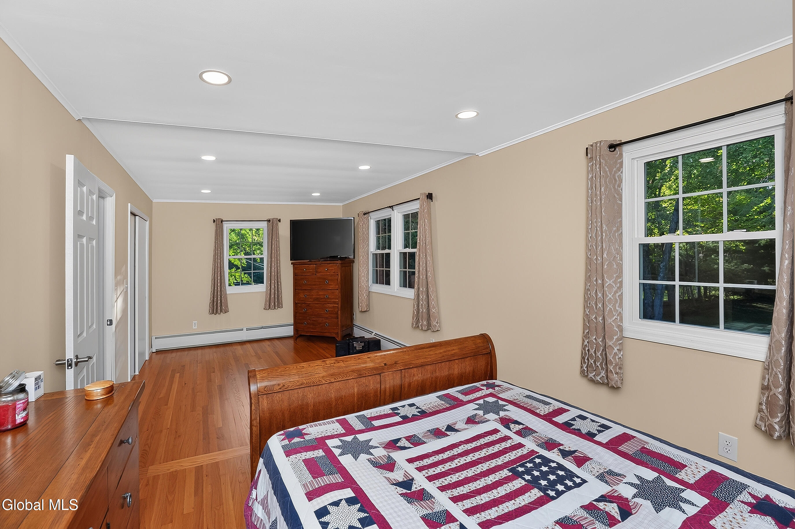313 Pine Circle Claverack NY 12513