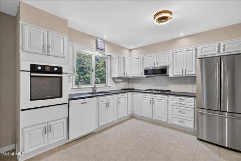 2264 Preisman Drive Niskayuna NY 12309