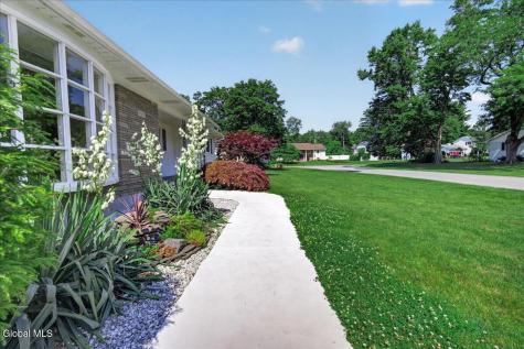 2264 Preisman Drive Niskayuna NY 12309