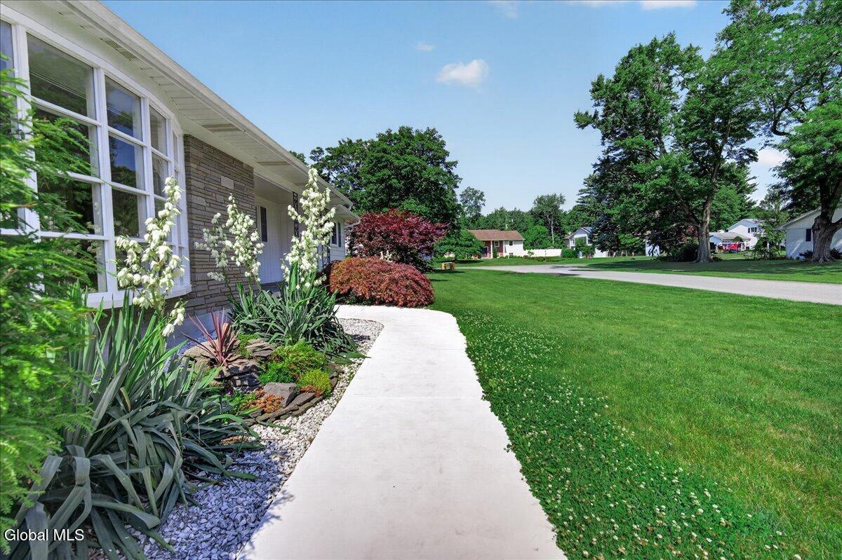 2264 Preisman Drive Niskayuna NY 12309