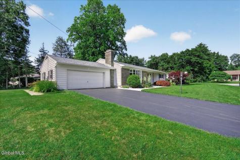 2264 Preisman Drive Niskayuna NY 12309