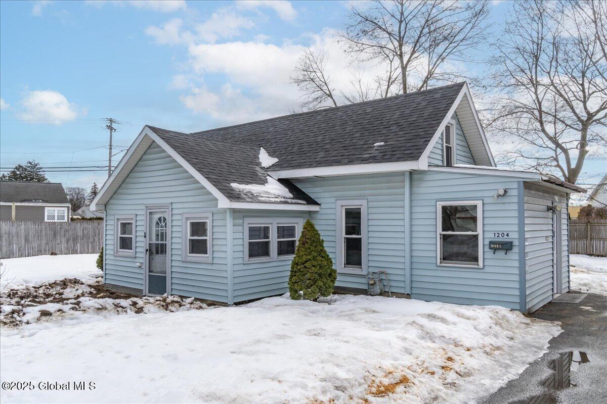 1204 Houlton Street Rotterdam NY 12303