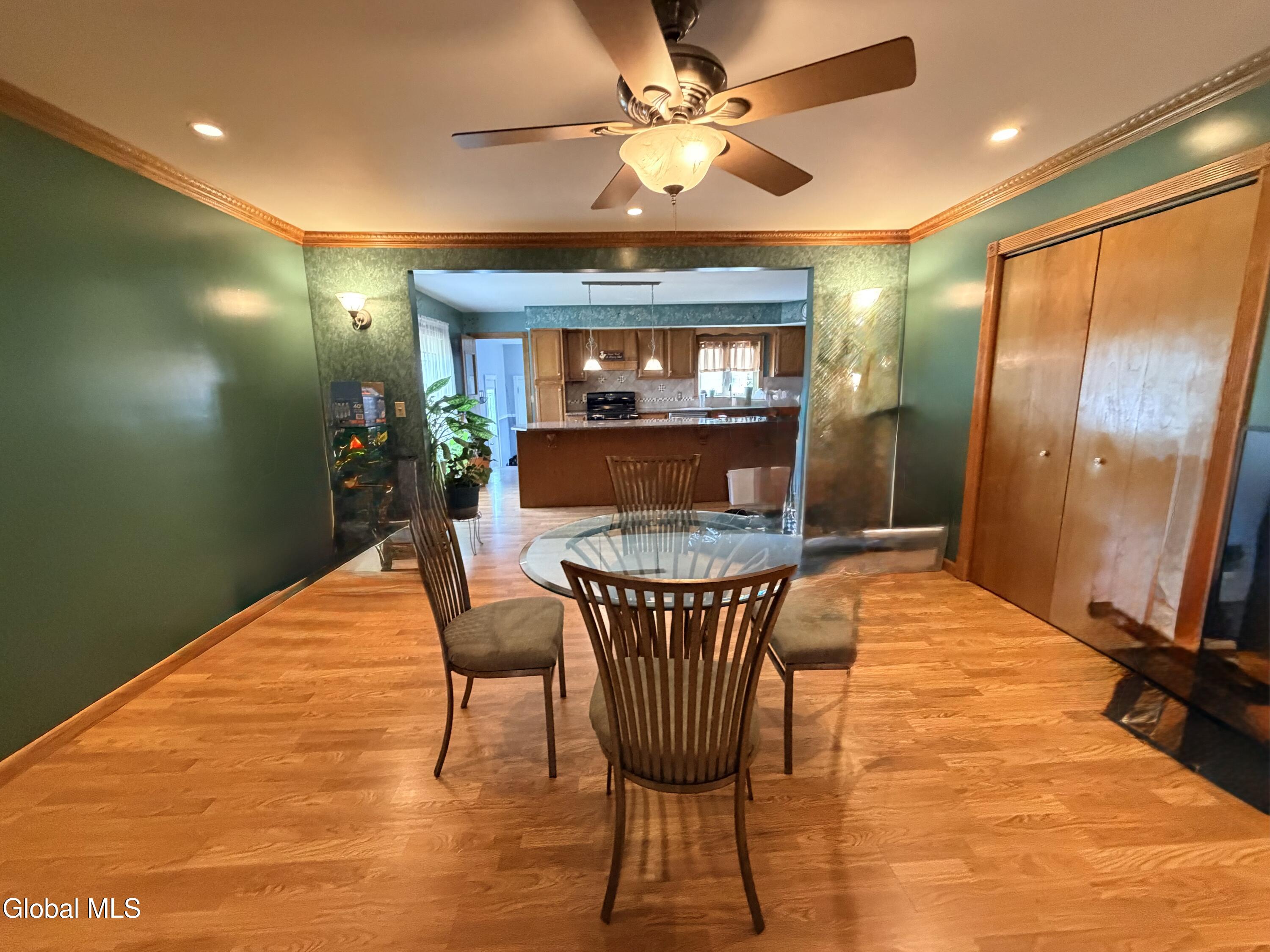 52 Haswell Road Colonie NY 12189