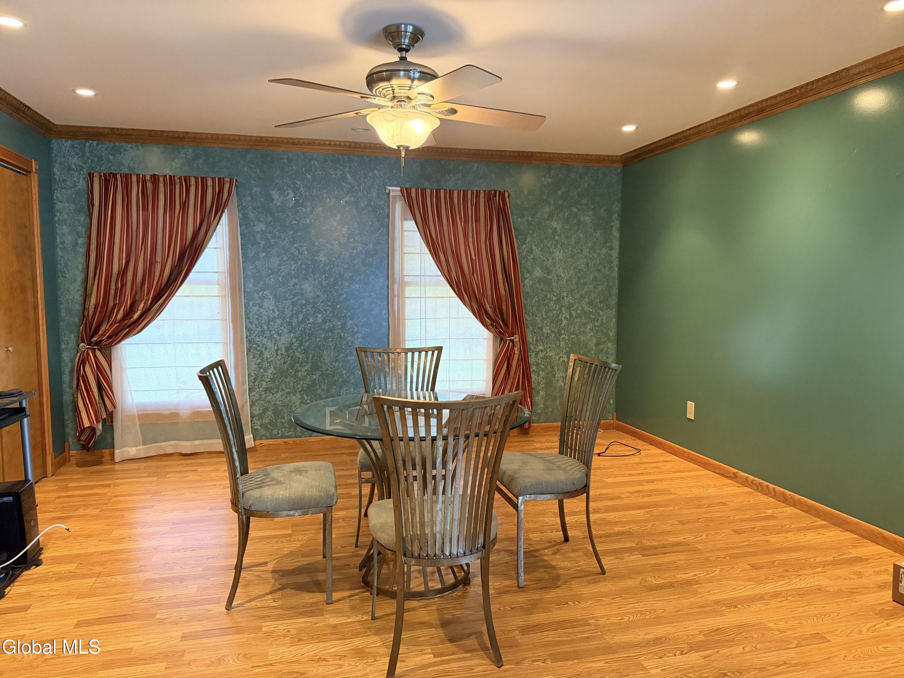 52 Haswell Road Colonie NY 12189