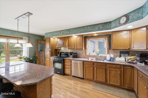 52 Haswell Road Colonie NY 12189