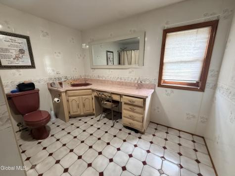 52 Haswell Road Colonie NY 12189