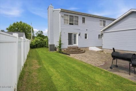 52 Haswell Road Colonie NY 12189