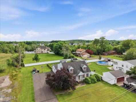 52 Haswell Road Colonie NY 12189