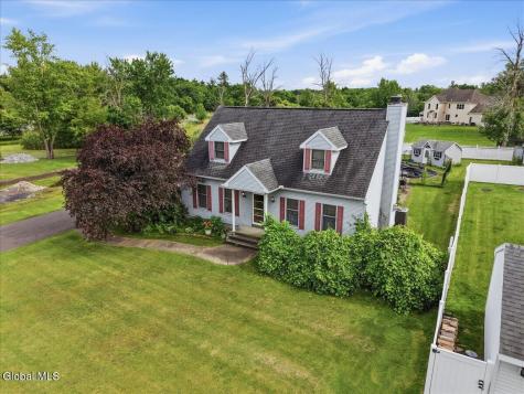 52 Haswell Road Colonie NY 12189