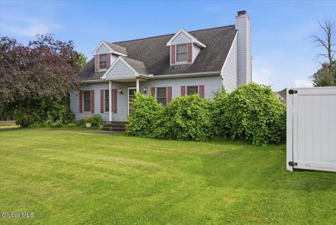 52 Haswell Road Colonie NY 12189
