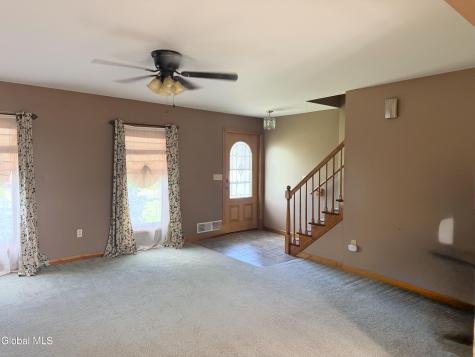 52 Haswell Road Colonie NY 12189