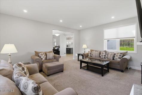 21 Tisdale Lane Clifton Park NY 12065