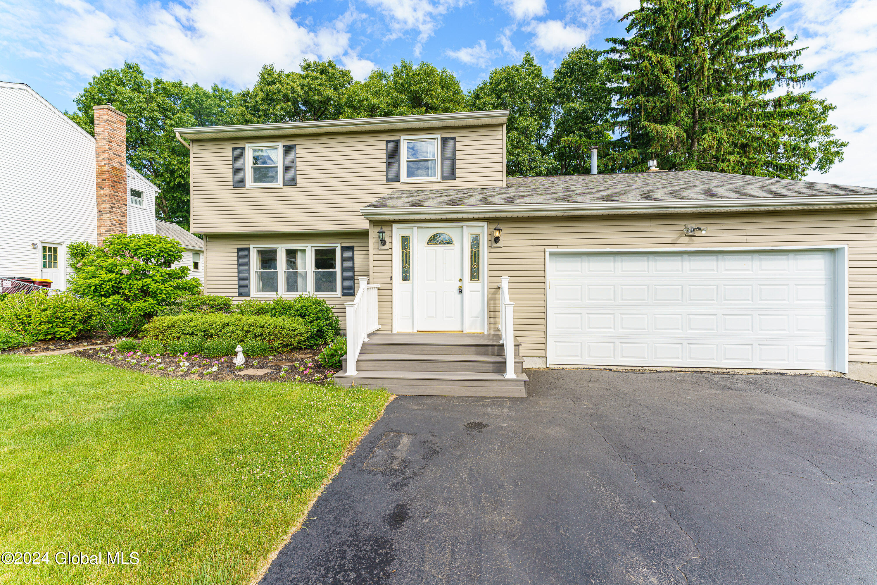 13 Sandra Sue Drive Loudonville NY 12211