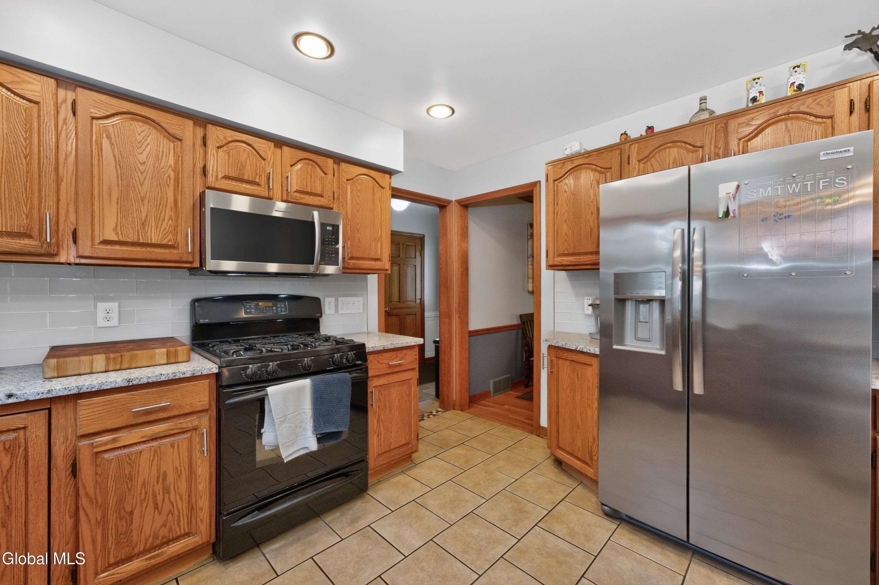 4 Stottle Lane Glenville NY 12302