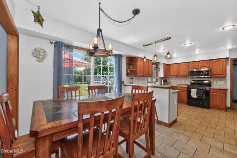 4 Stottle Lane Glenville NY 12302
