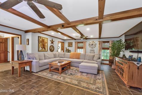4 Stottle Lane Glenville NY 12302