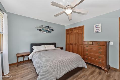 4 Stottle Lane Glenville NY 12302
