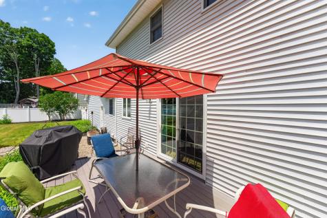 4 Stottle Lane Glenville NY 12302