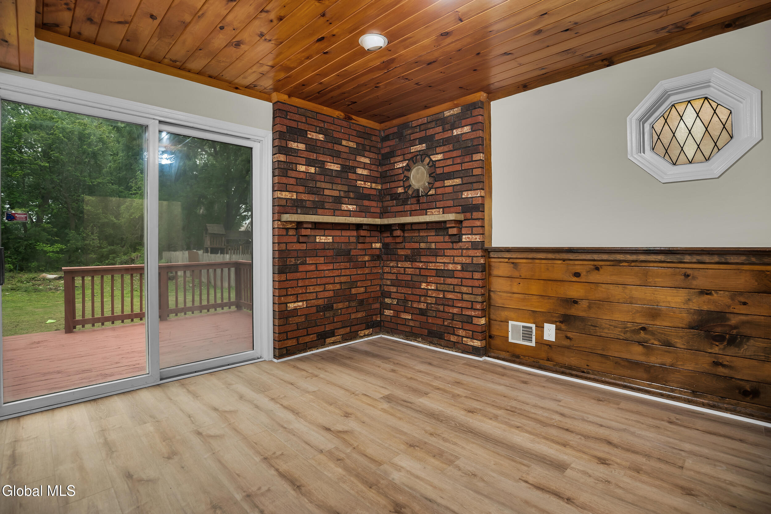 1368 Belmont Avenue Schenectady NY 12308