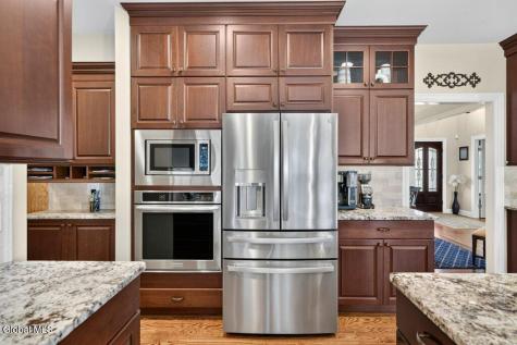 13 Peacham Road Watervliet NY 12189