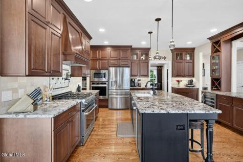 13 Peacham Road Watervliet NY 12189