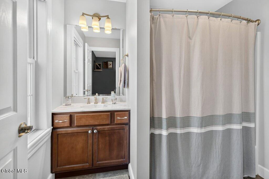 13 Peacham Road Watervliet NY 12189