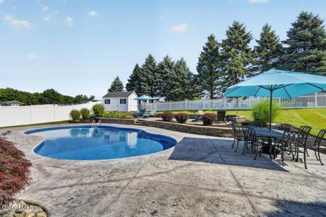 13 Peacham Road Watervliet NY 12189