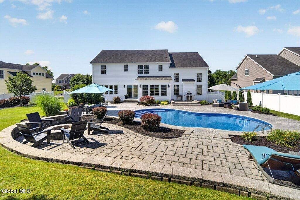 13 Peacham Road Watervliet NY 12189