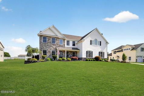 13 Peacham Road Watervliet NY 12189