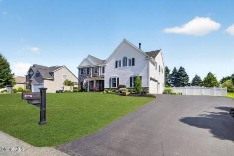 13 Peacham Road Watervliet NY 12189