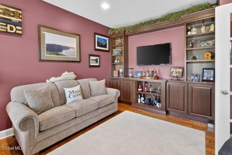 13 Peacham Road Watervliet NY 12189