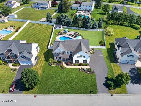 13 Peacham Road Watervliet NY 12189