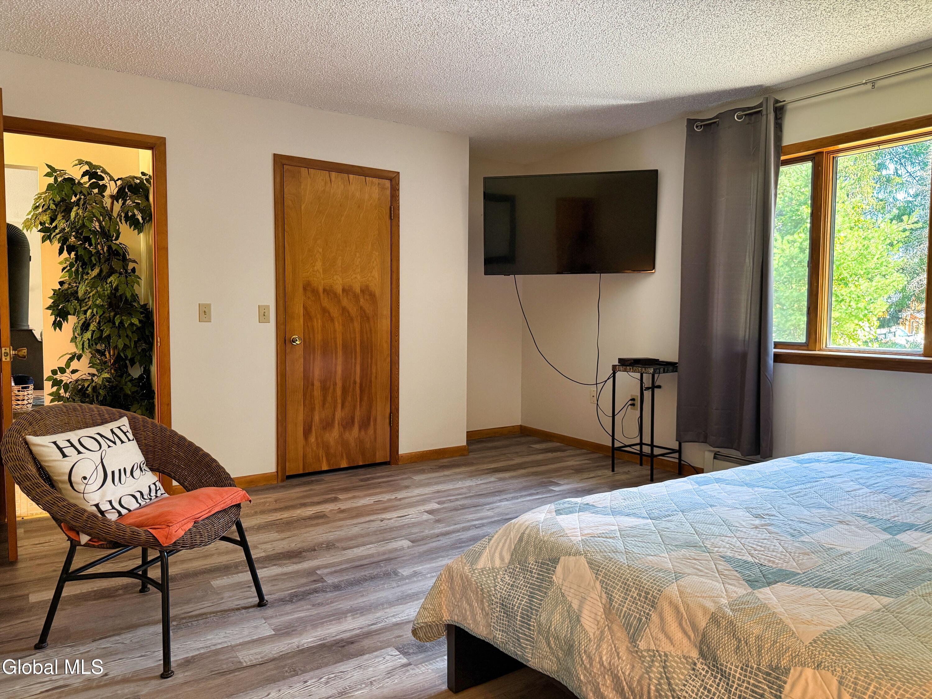 967 Ny-149 Queensbury NY 12845
