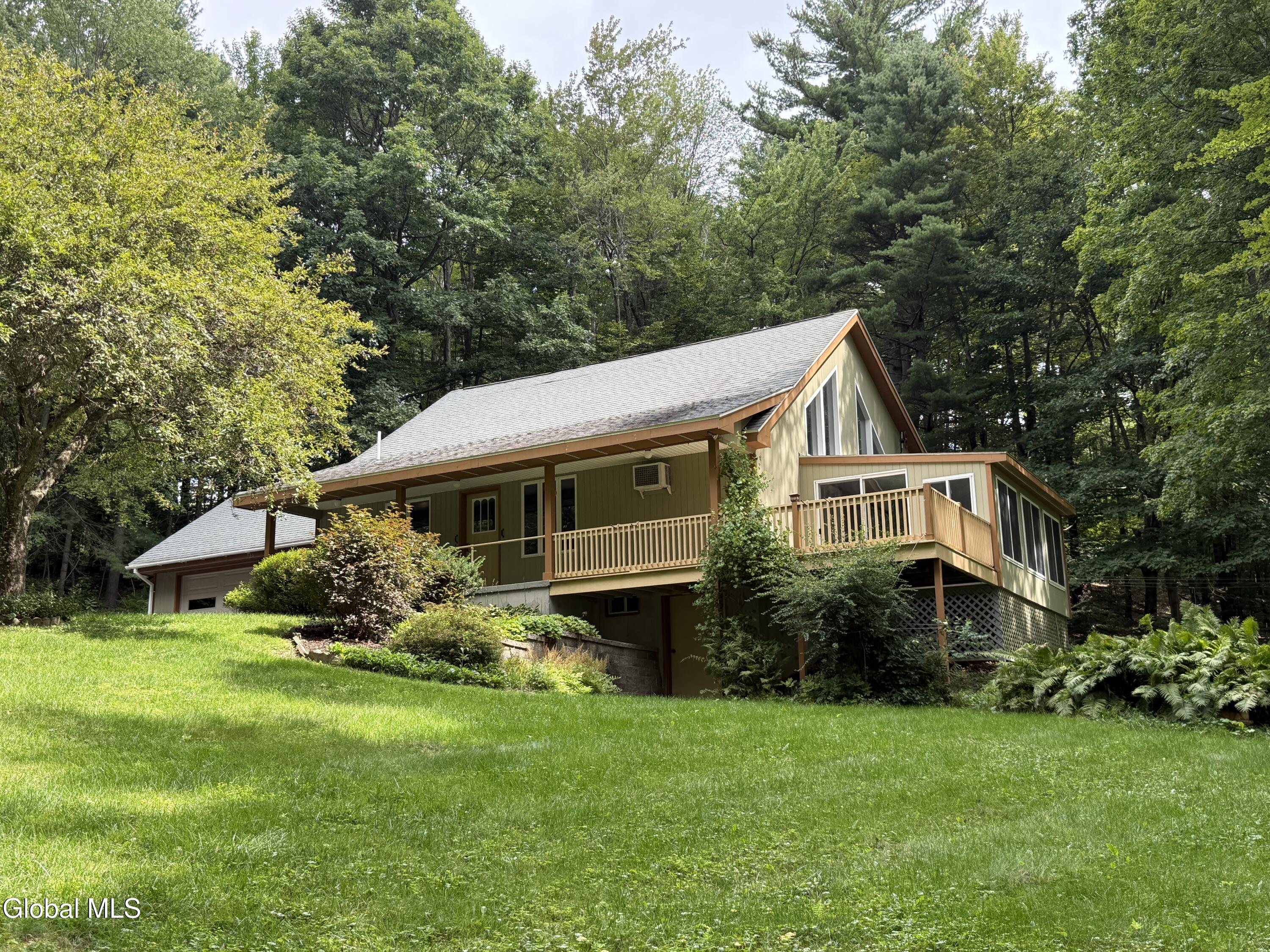 936 Ridge Road Broadalbin NY 12025