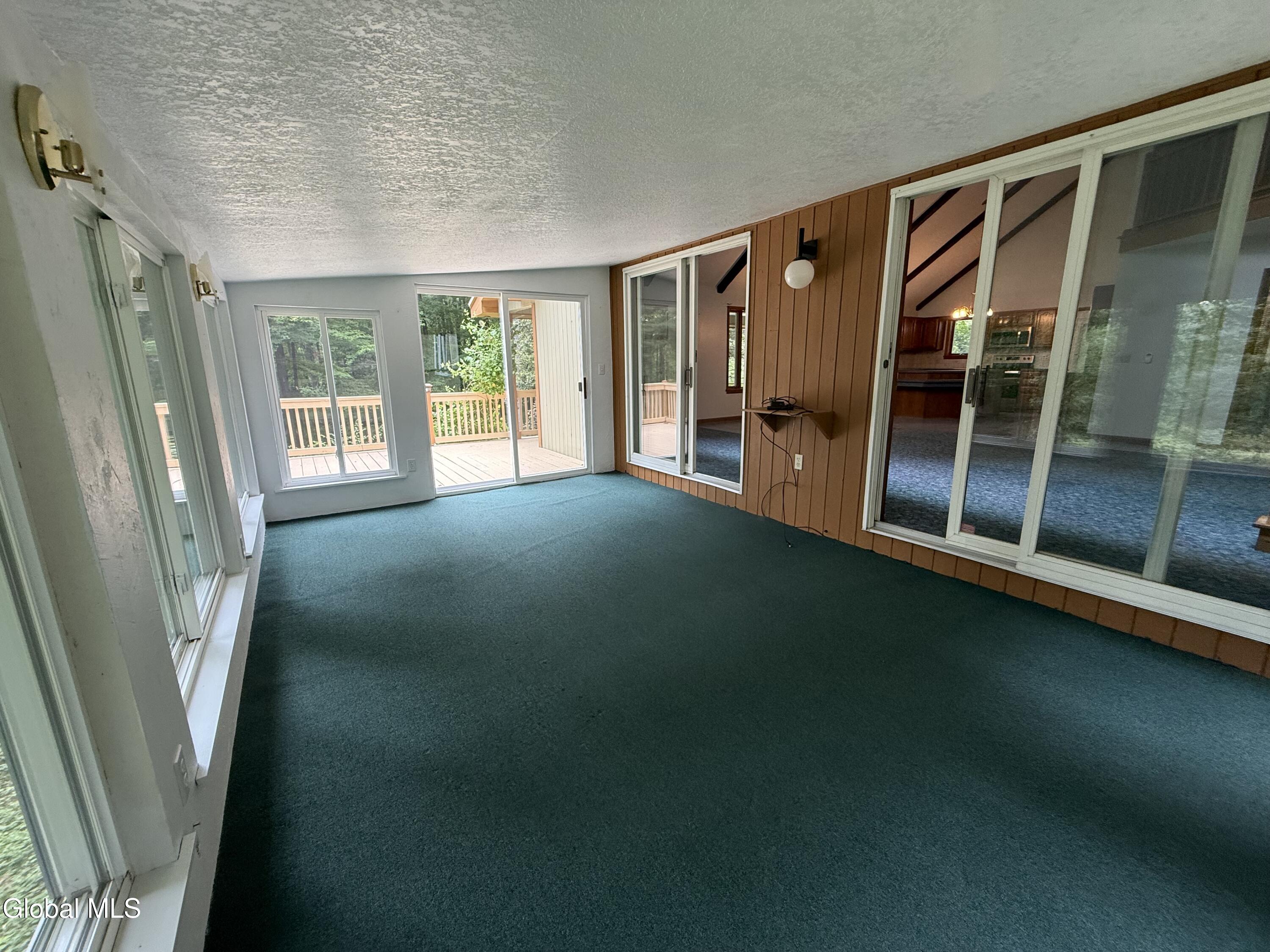 936 Ridge Road Broadalbin NY 12025