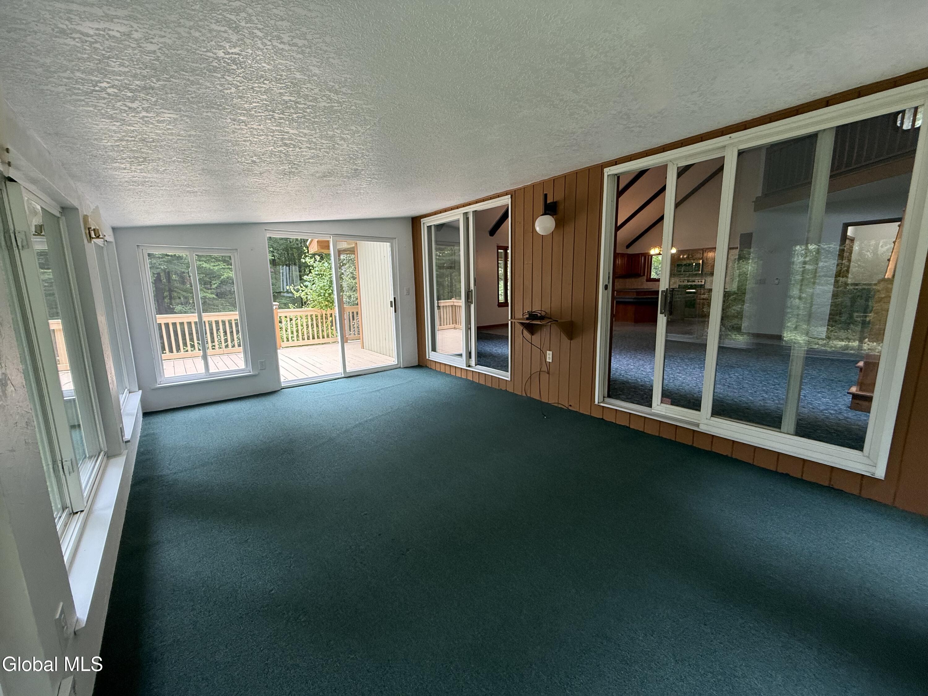 936 Ridge Road Broadalbin NY 12025