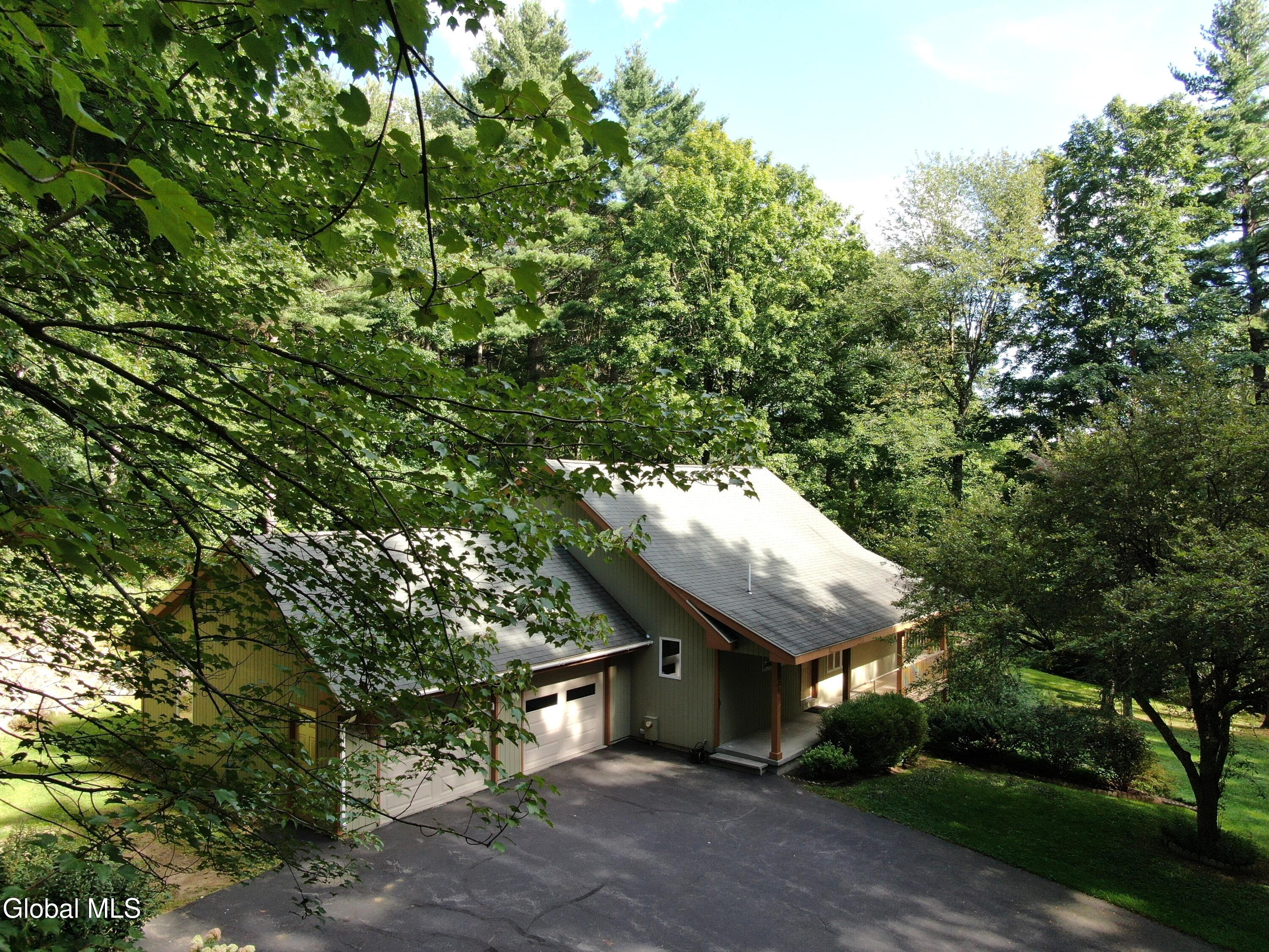 936 Ridge Road Broadalbin NY 12025