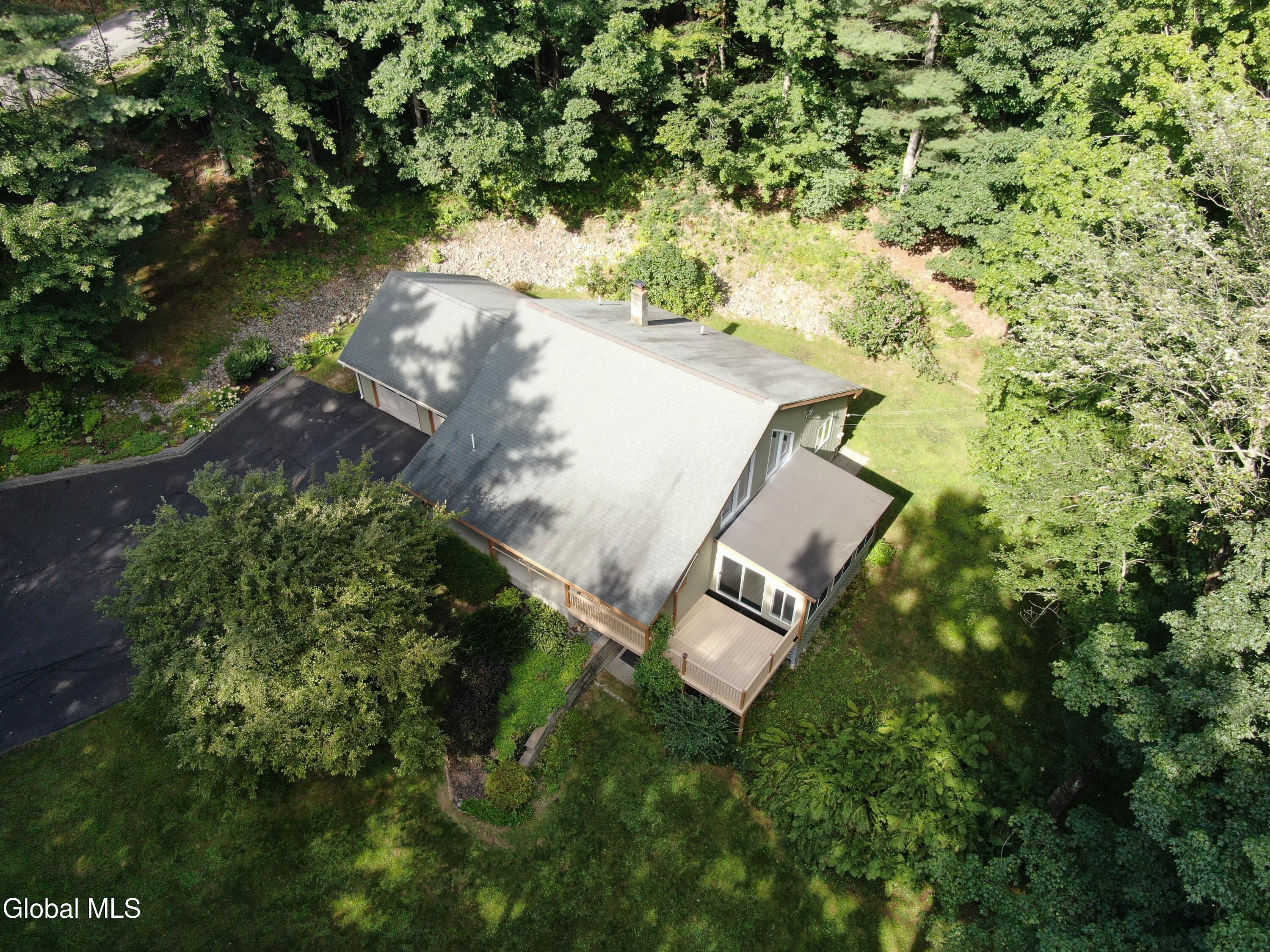 936 Ridge Road Broadalbin NY 12025