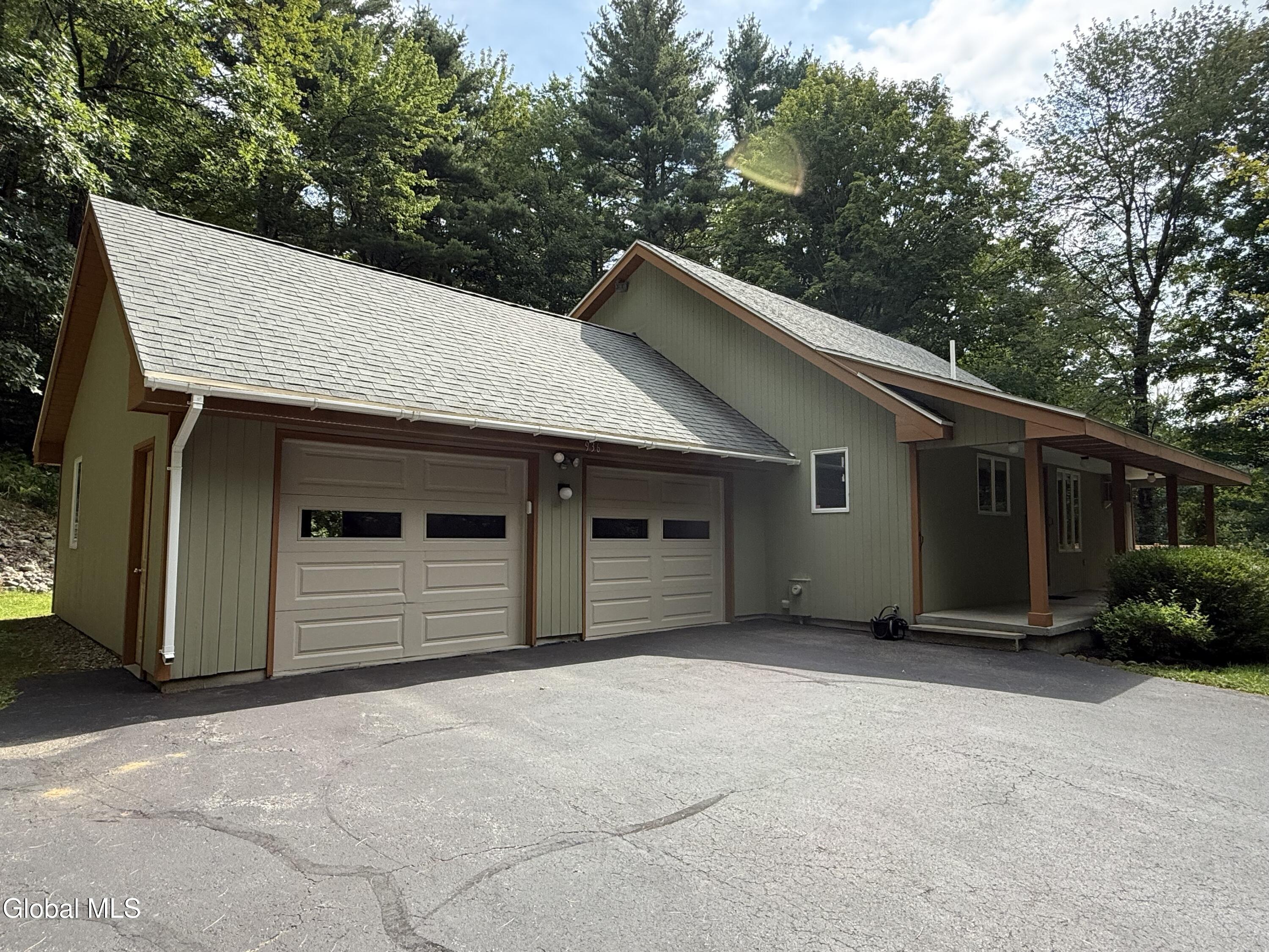 936 Ridge Road Broadalbin NY 12025