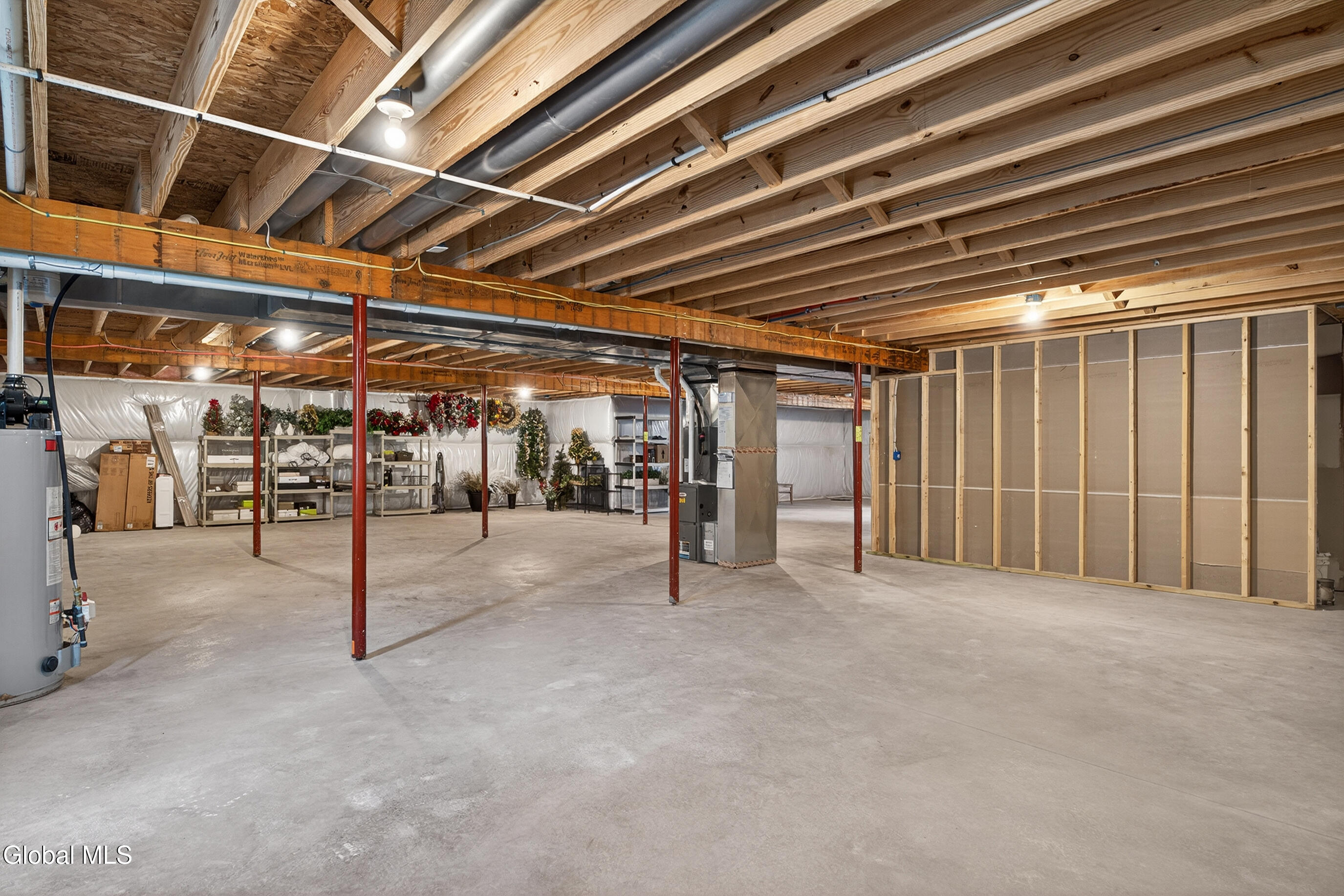 18 Bernie Loop Troy NY 12180