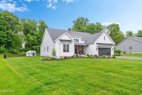 18 Bernie Loop Troy NY 12180