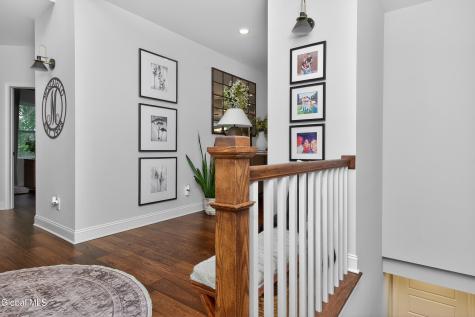 18 Bernie Loop Troy NY 12180