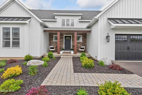 18 Bernie Loop Troy NY 12180
